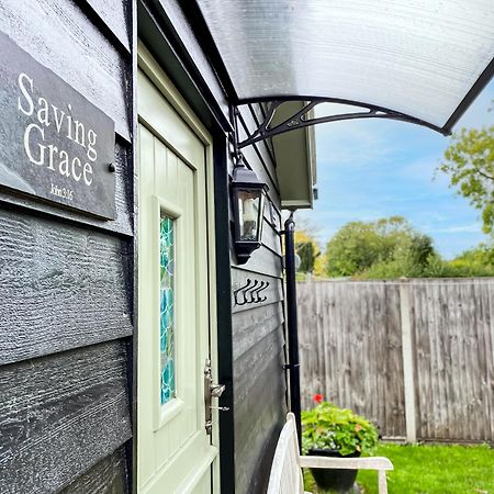 Saving Grace With Private Hot Tub Villa Bawdeswell Екстериор снимка