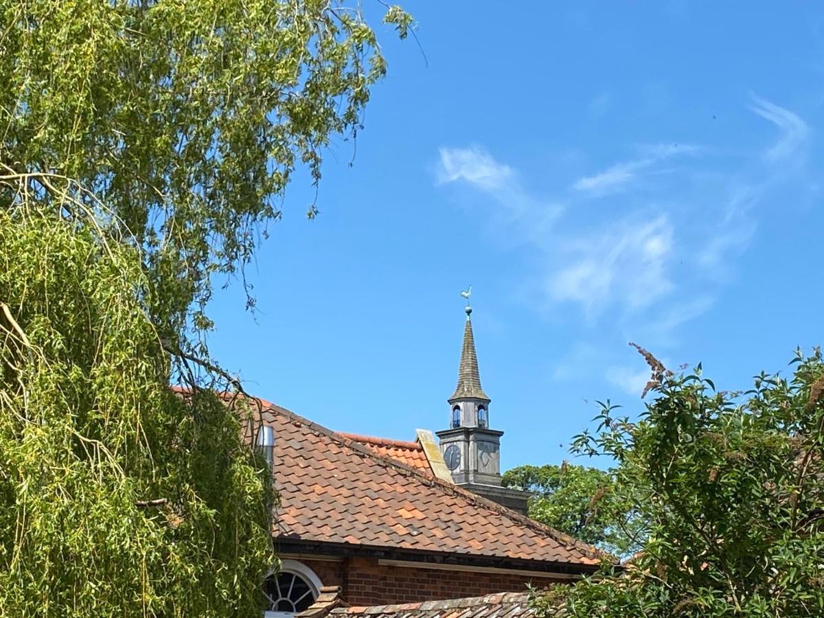 Saving Grace With Private Hot Tub Villa Bawdeswell Екстериор снимка