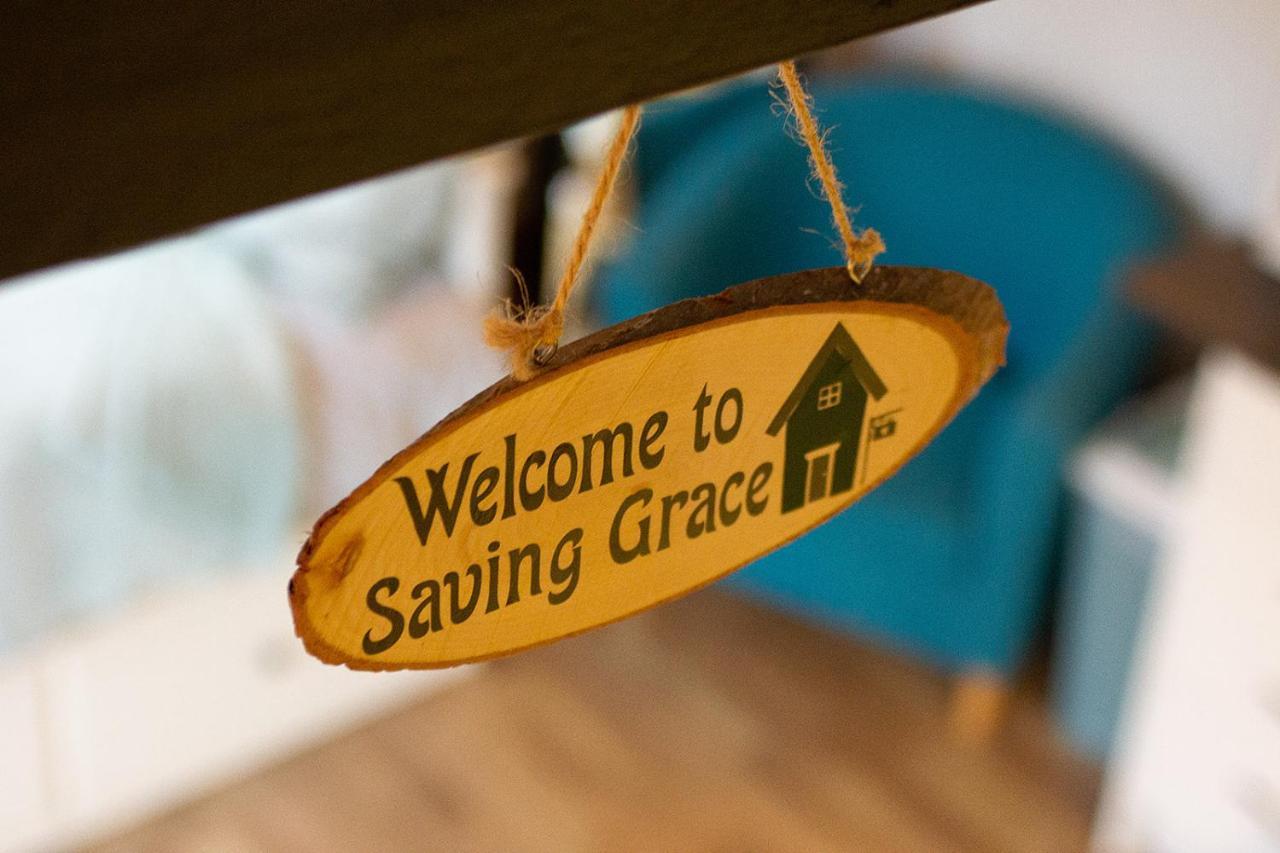 Saving Grace With Private Hot Tub Villa Bawdeswell Екстериор снимка
